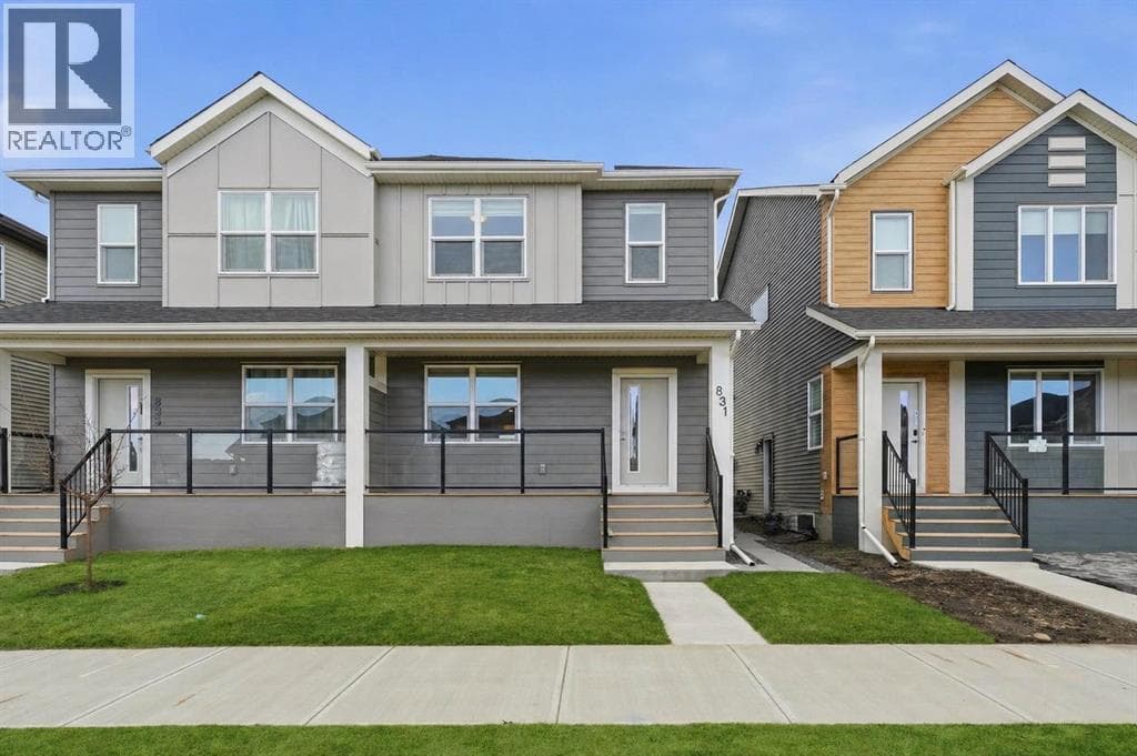 831 Wolf Willow Boulevard SE — photo 2