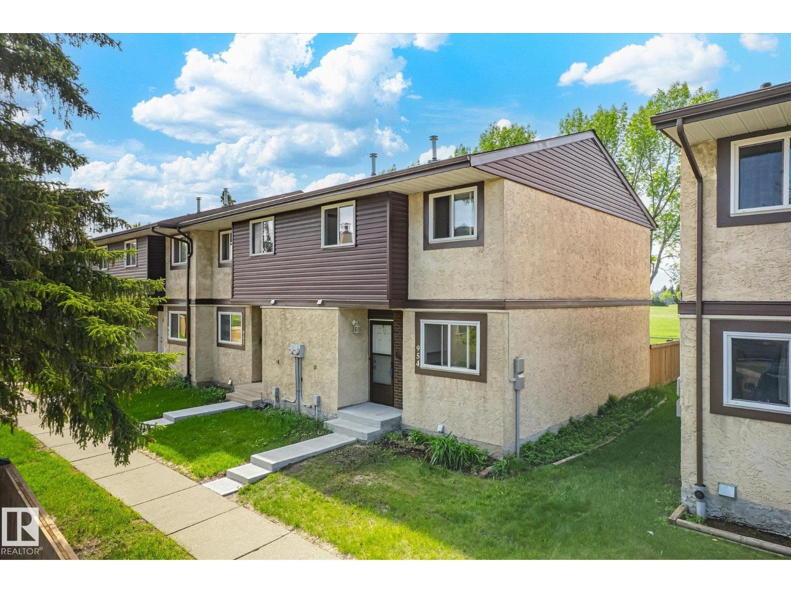 954 LAKEWOOD RD N NW