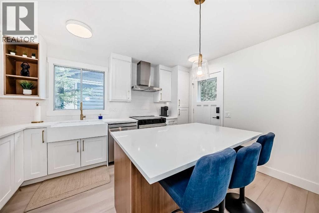 170 Lake Sylvan Close SE — photo 5