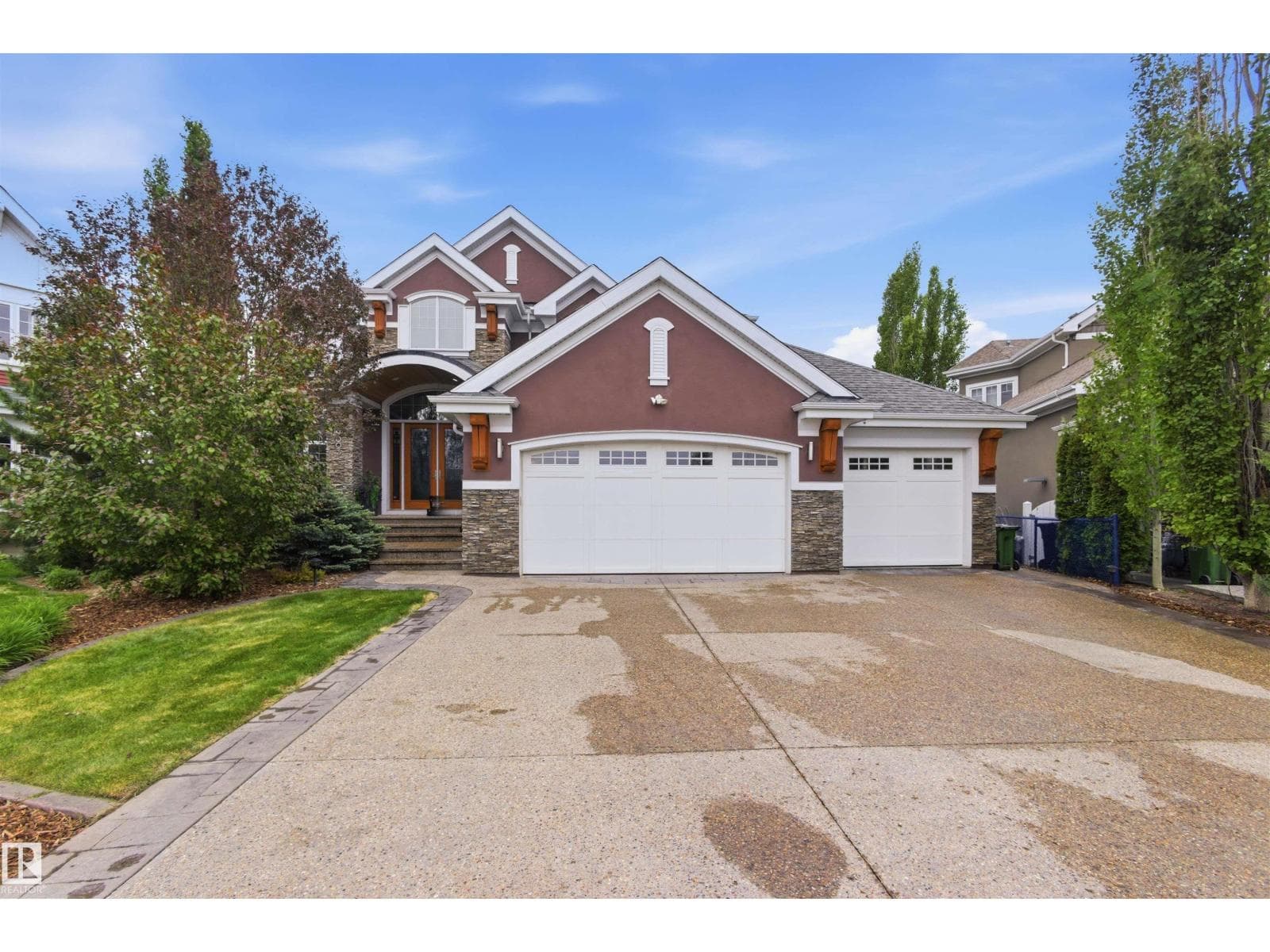 9003 16 AV SW SW