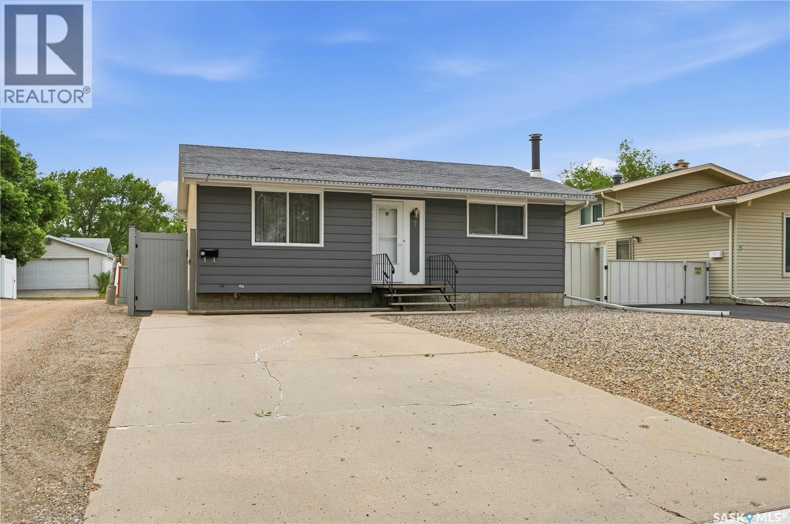 7 Upland DRIVE — photo 2