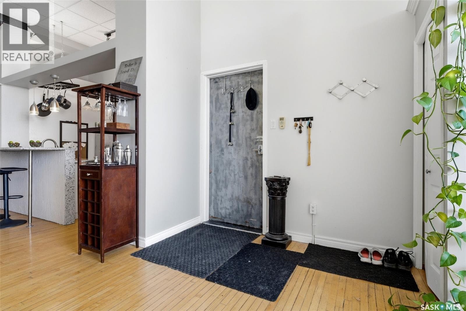 101 2128 Dewdney AVENUE — photo 4