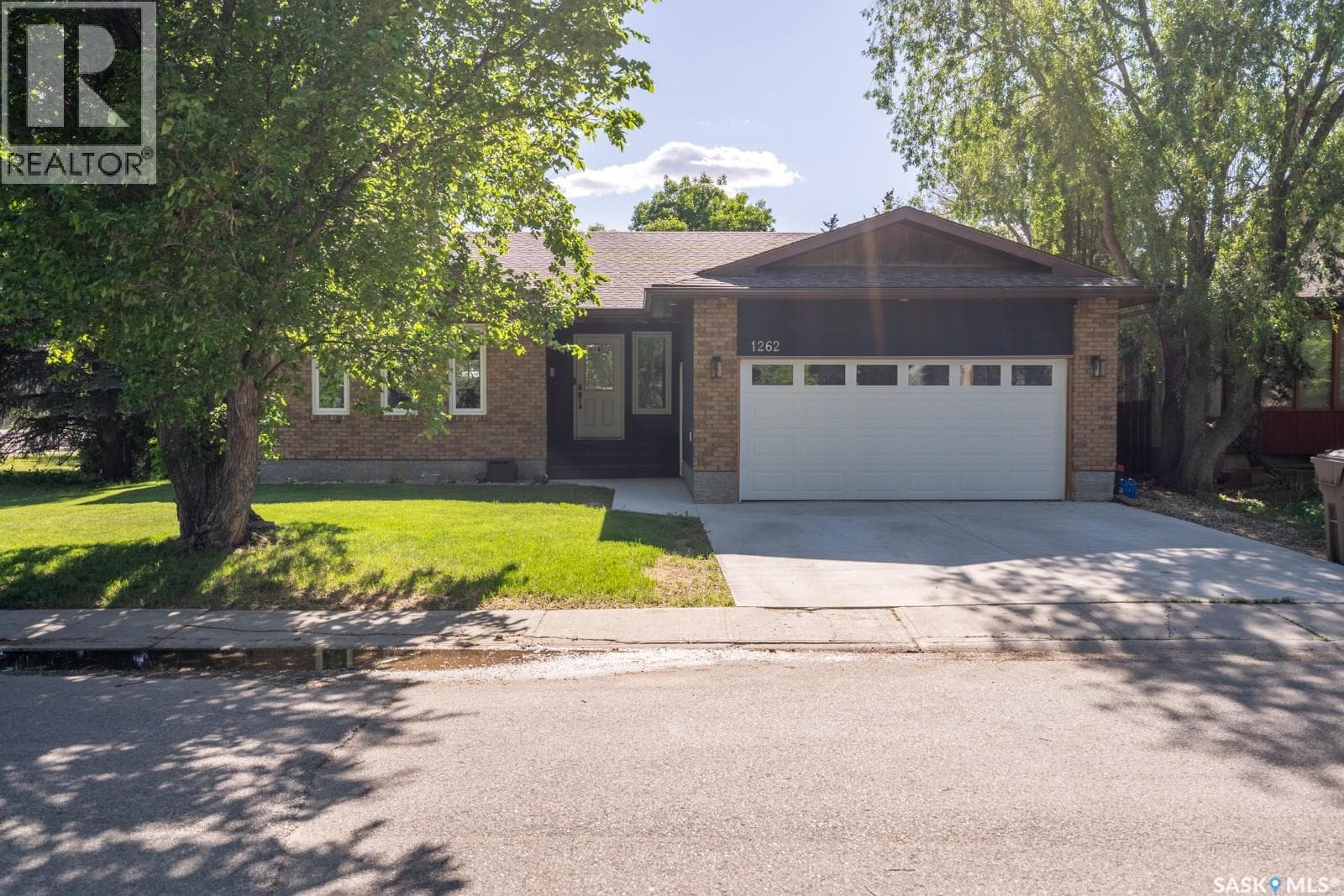 1262 James CRESCENT — photo 2