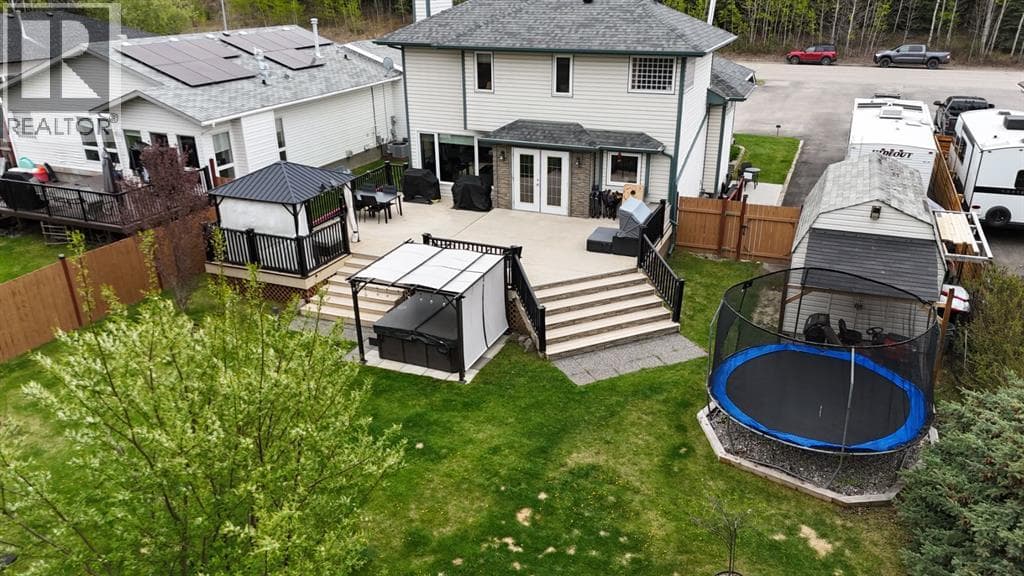 150 HALLAM Drive — photo 2