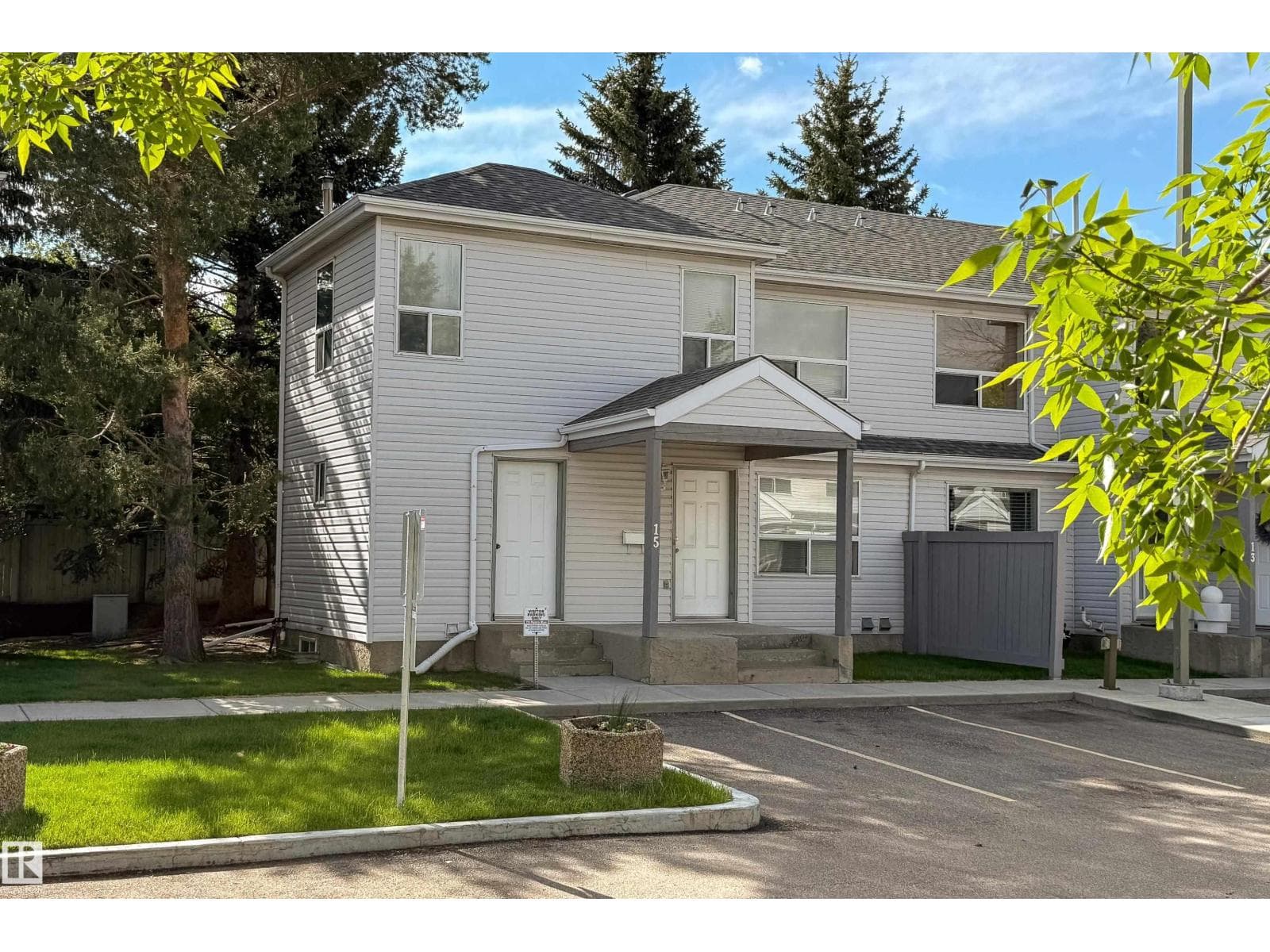 #15 603 YOUVILLE DR E NW