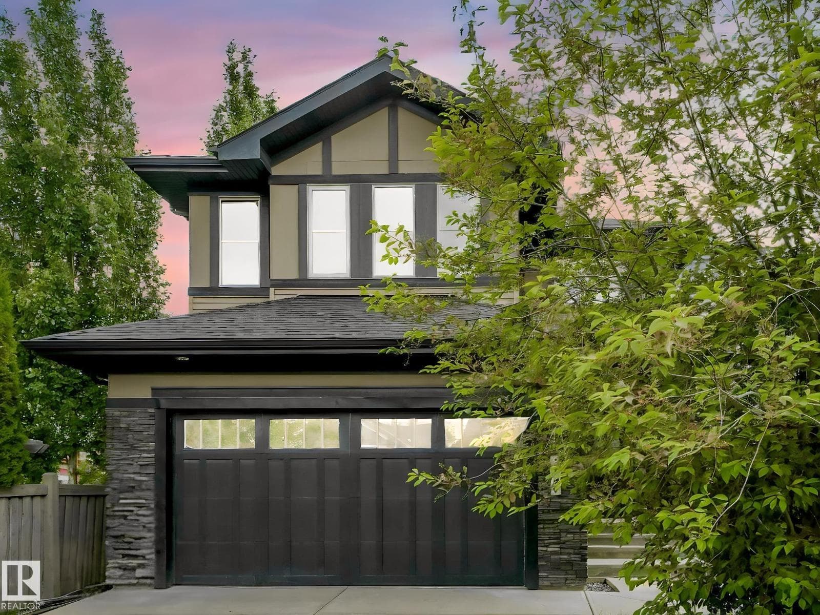 1090 ARMITAGE CR SW