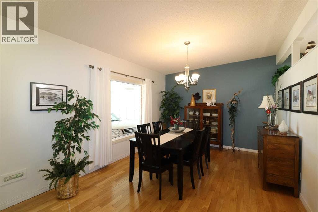 1723 Lakemount Boulevard S — photo 2