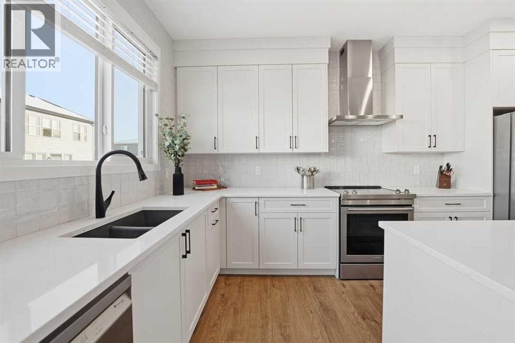 102 Setonstone Manor SE — photo 5