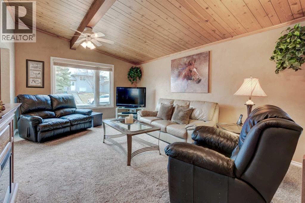 1032 Cantabrian Drive SW — photo 2