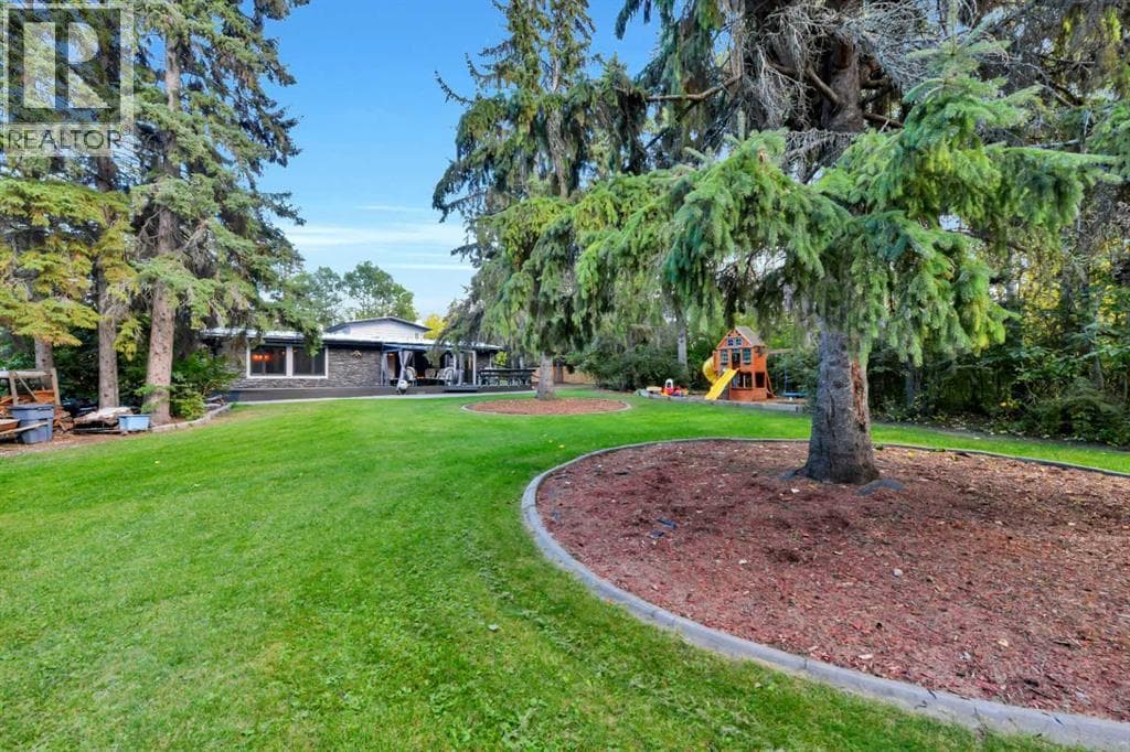 9 Cronquist Close — photo 4
