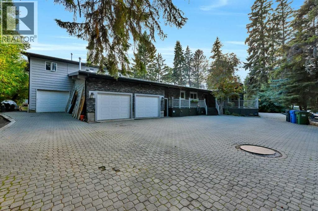 9 Cronquist Close — photo 2