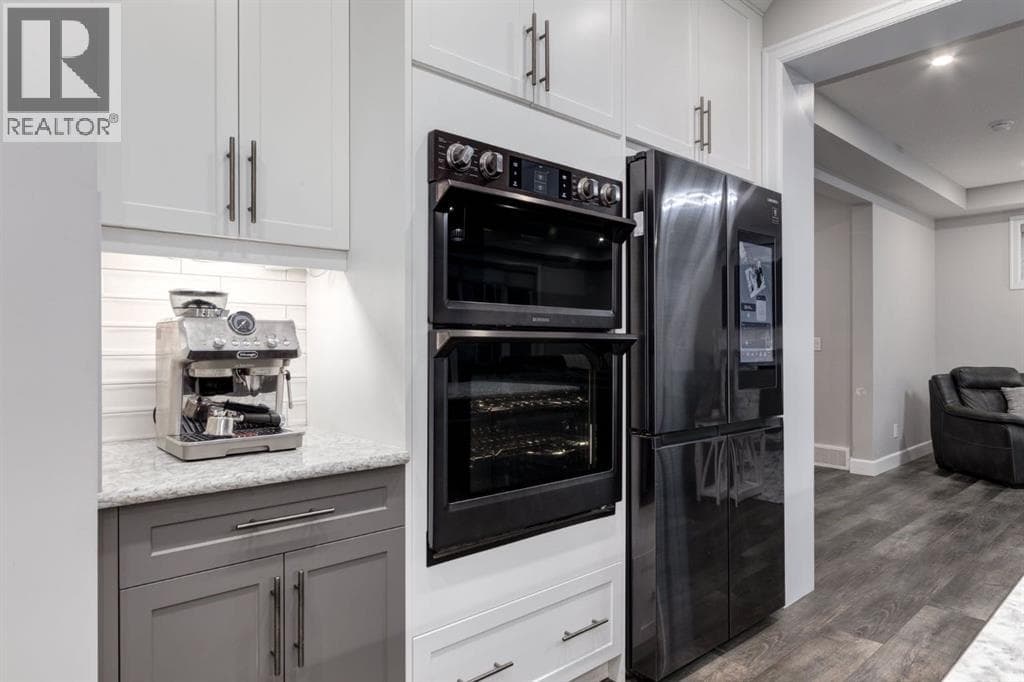 166 Osborne Common SW — photo 4