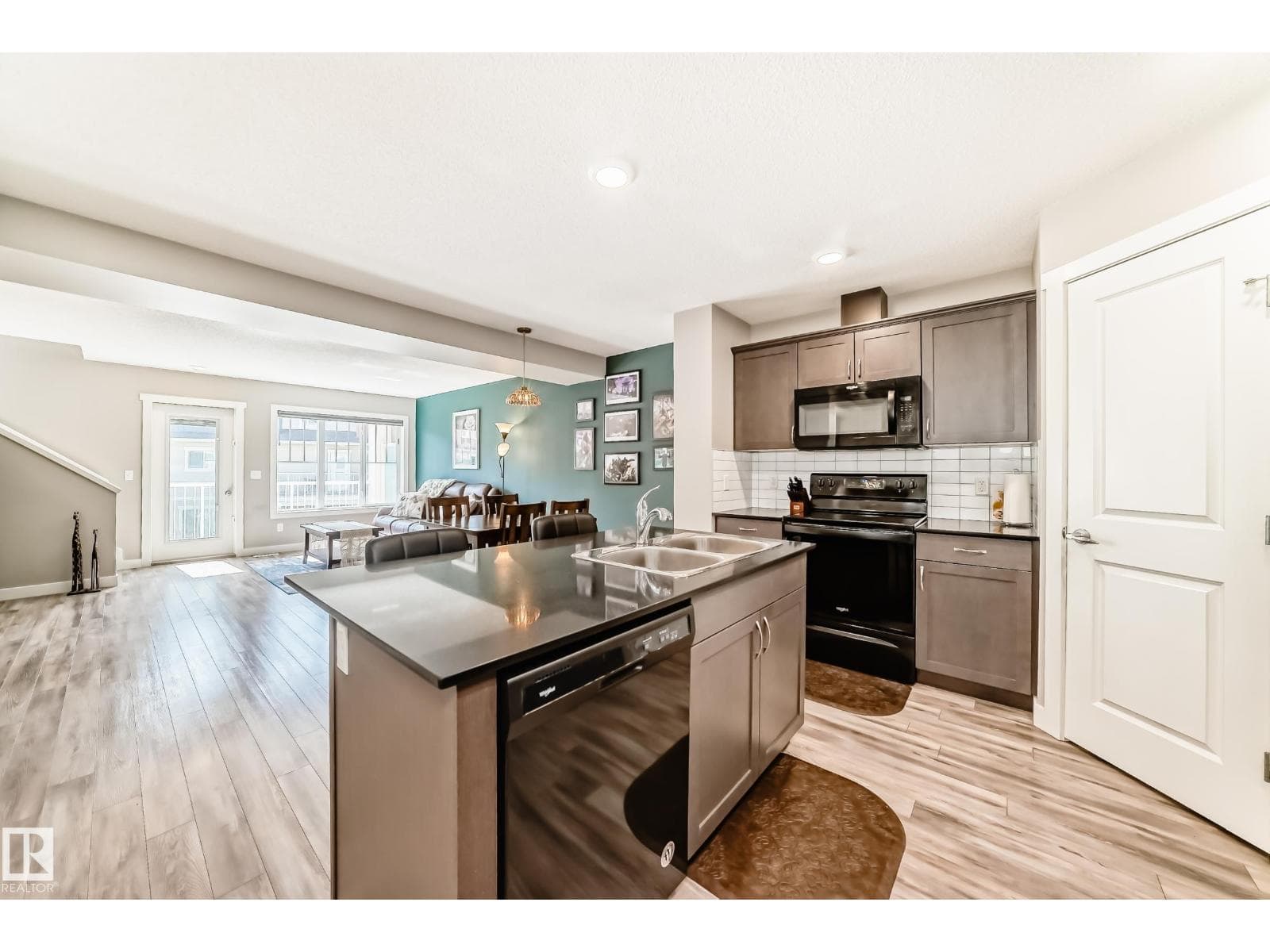 #108 17832 78 ST NW