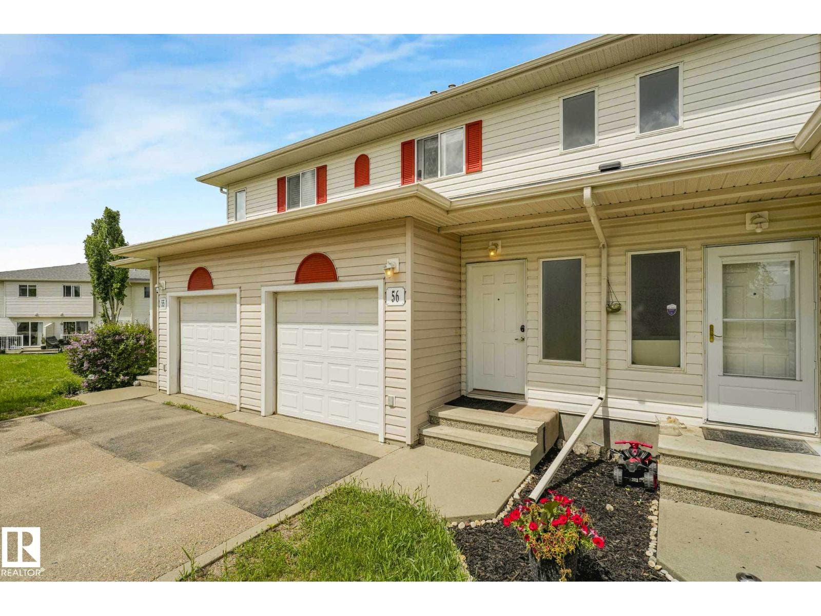 #56 451 Hyndman CR NW