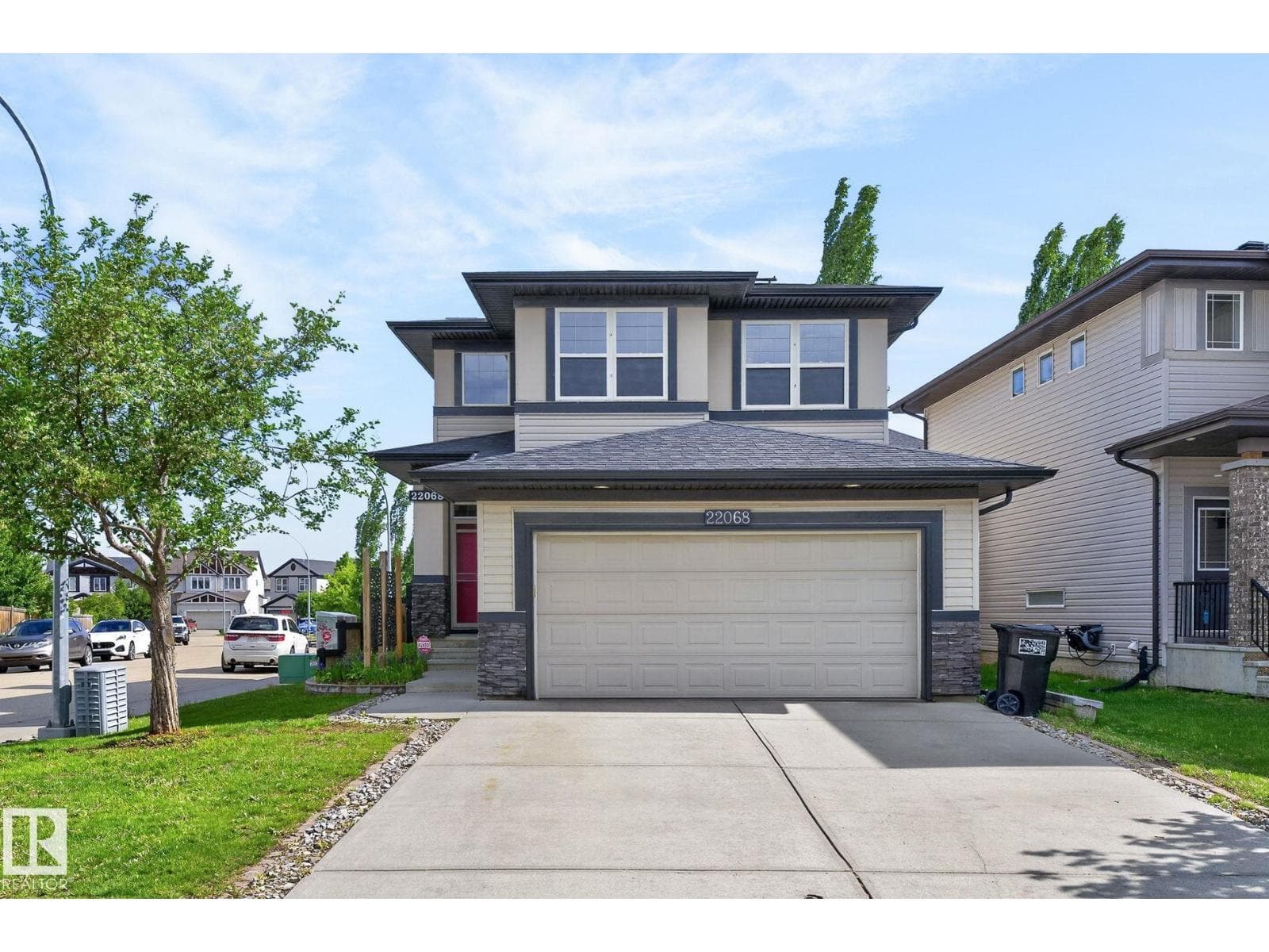 22068 95 AV NW