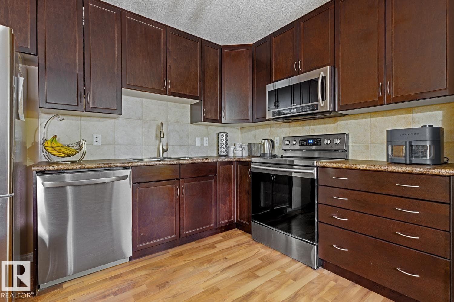 #211 1204 156 Street NW NW — photo 2
