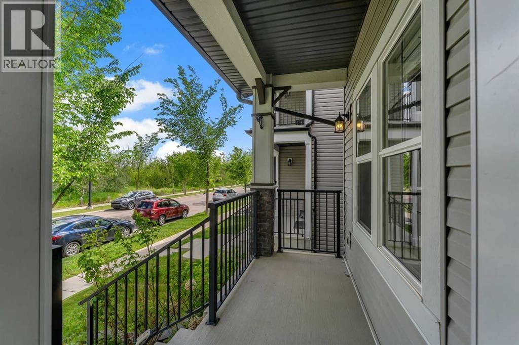 240 Elgin Meadows Way SE — photo 4