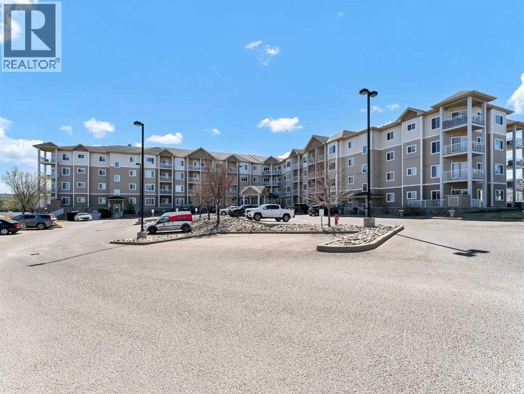 205, 194 Sunrise Circle SW