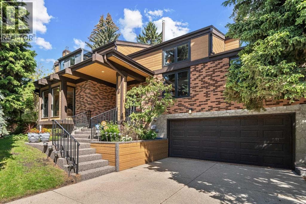8 Varsplain Place NW