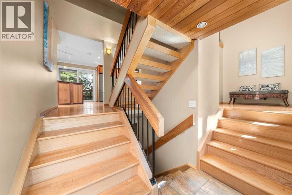 8 Varsplain Place NW — photo 4