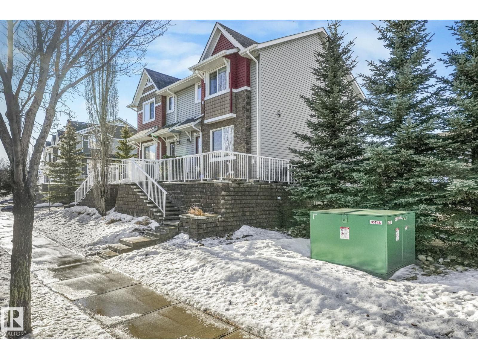 5505 3 AV SW — photo 4