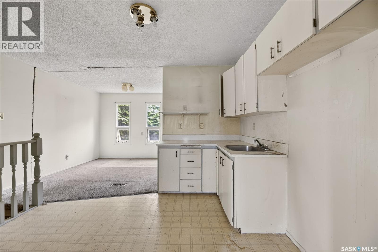 107 Grant STREET — photo 4