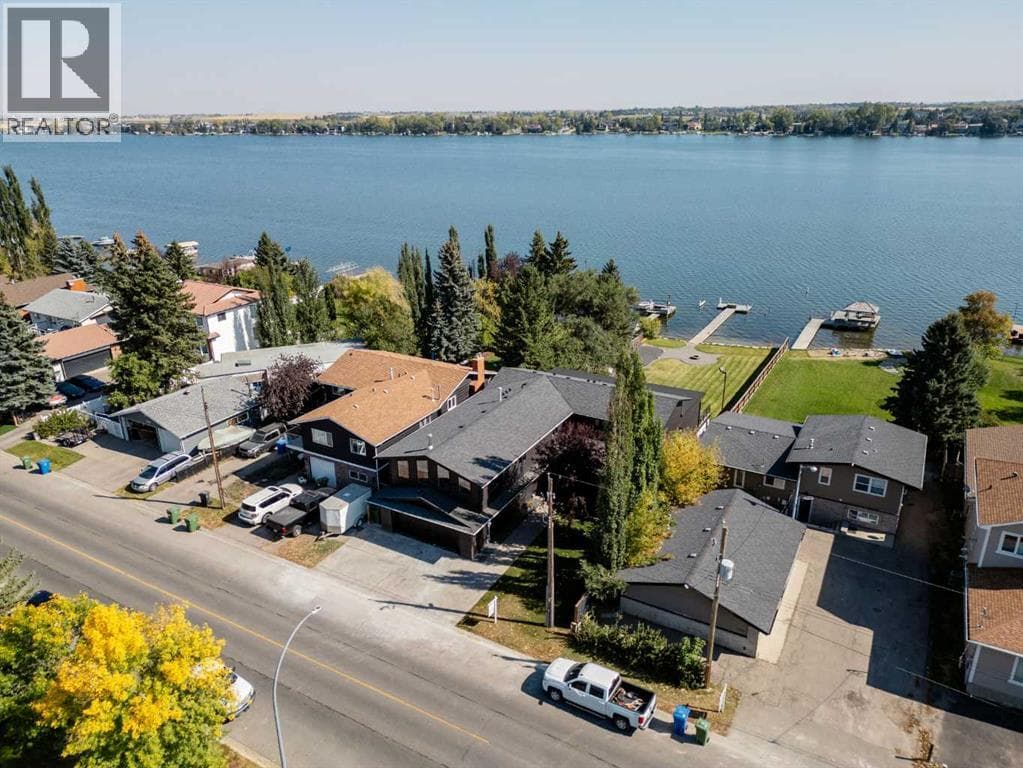 692 West Chestermere Drive — photo 2
