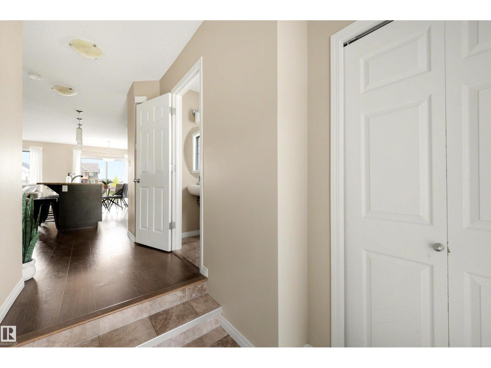 2097 CHALMERS WY SW — photo 3