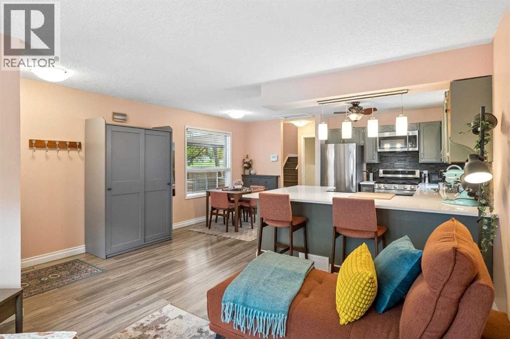 1840 33 Avenue SW — photo 5