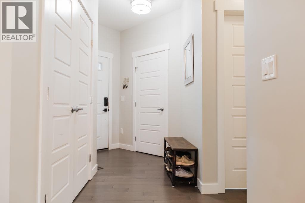 8877 85A Avenue — photo 3