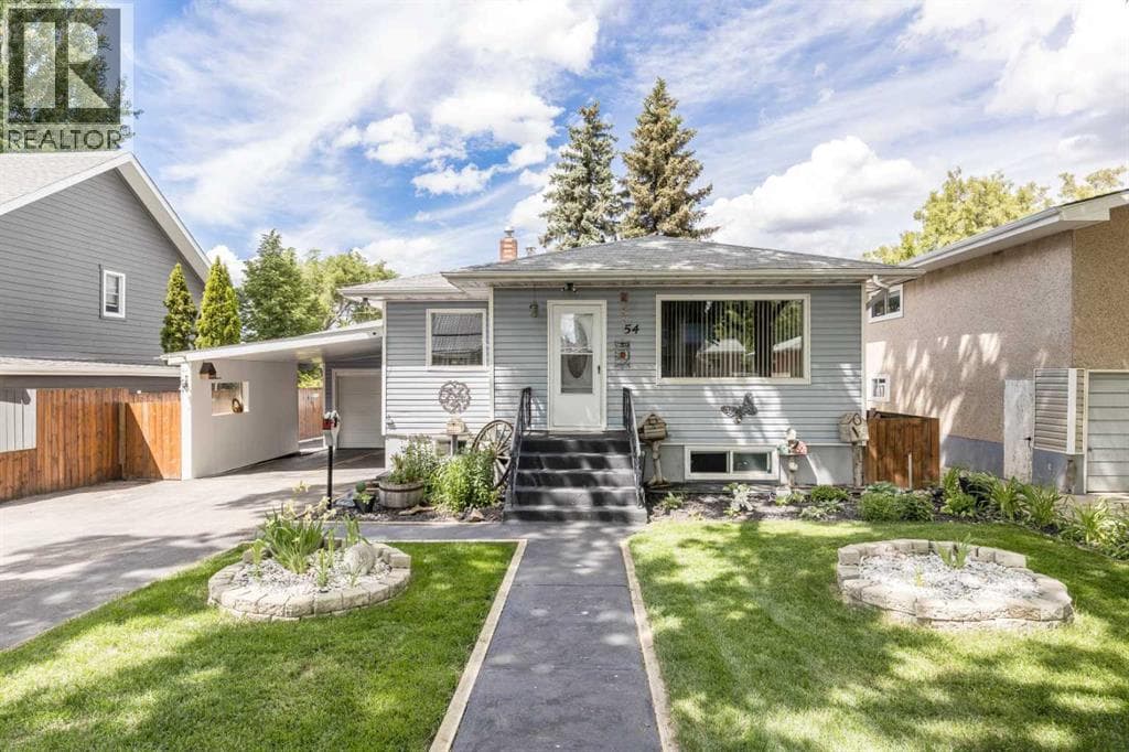 54 9 Street SW