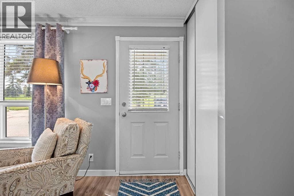 165 Woodmont Terrace SW — photo 3