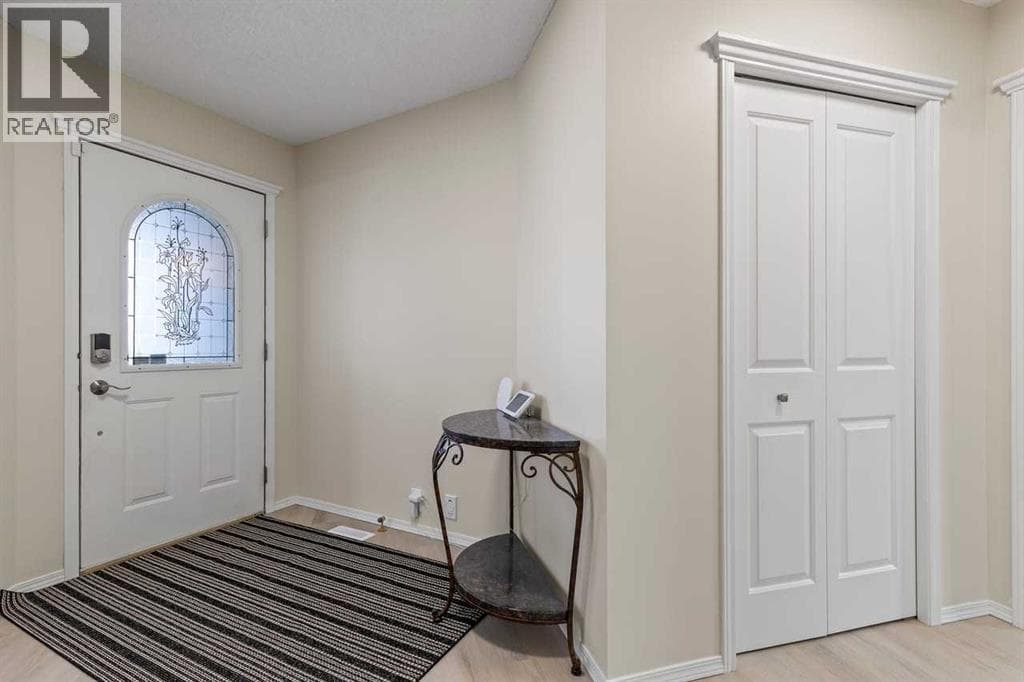 368 Sienna Park Drive SW — photo 2