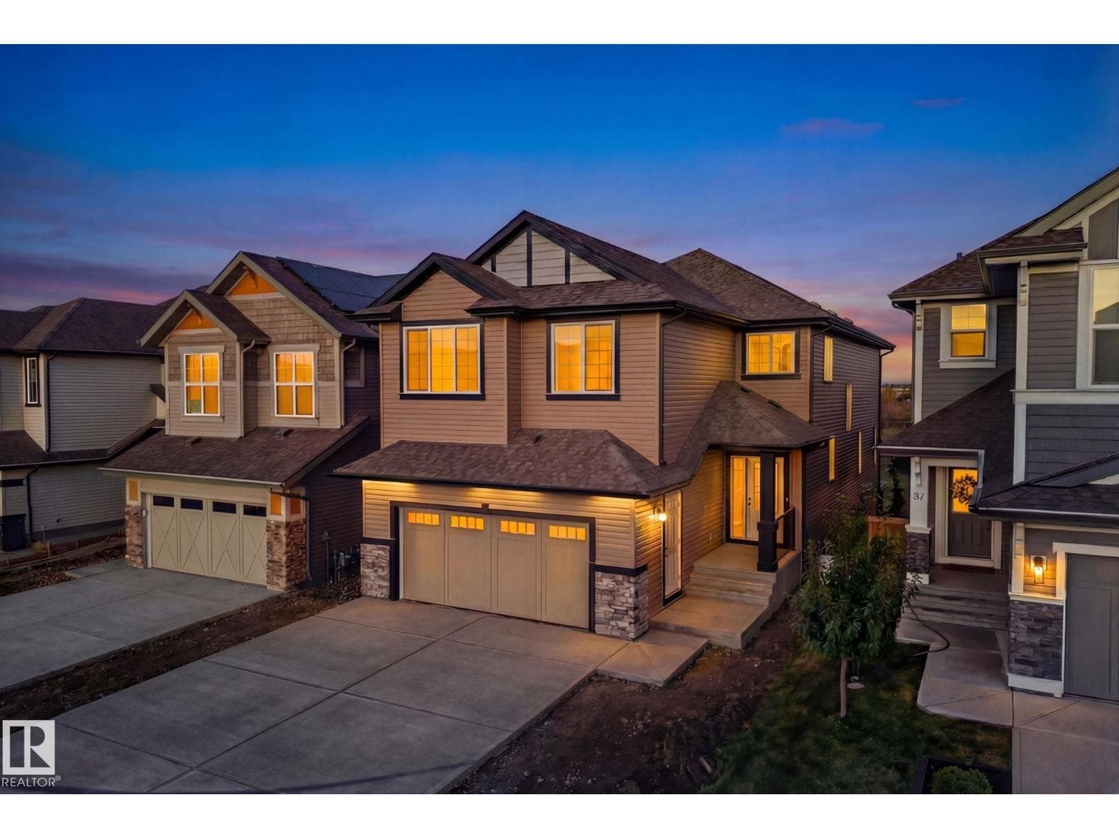 41 Savoy Cr