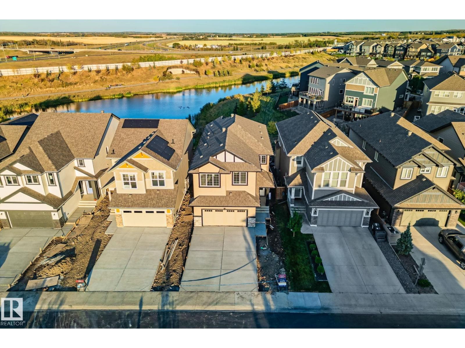 41 Savoy Cr — photo 3