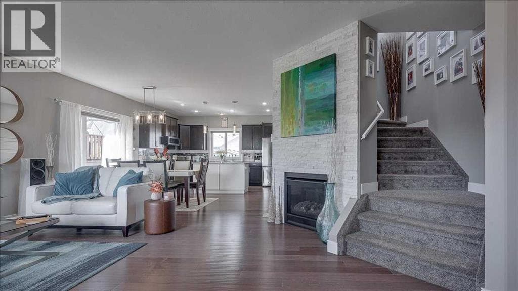 738 Cypress Lane — photo 4