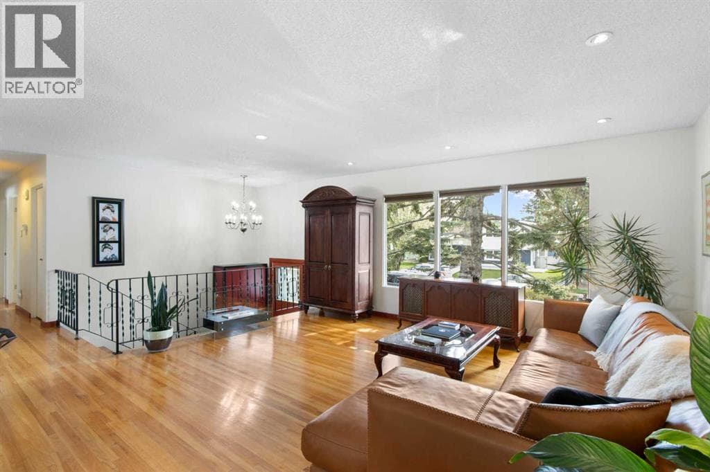 10811 Maplecrest Road SE — photo 4