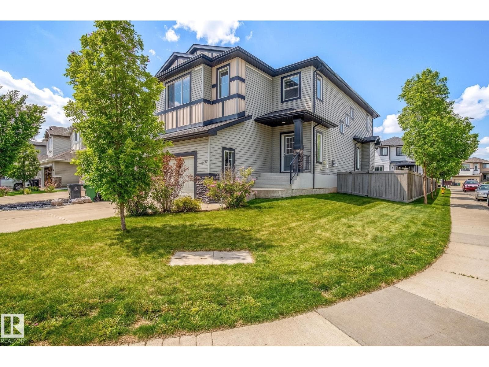 379 REYNALDS CO