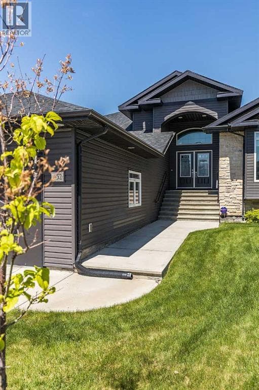 452 Somerside Place SE