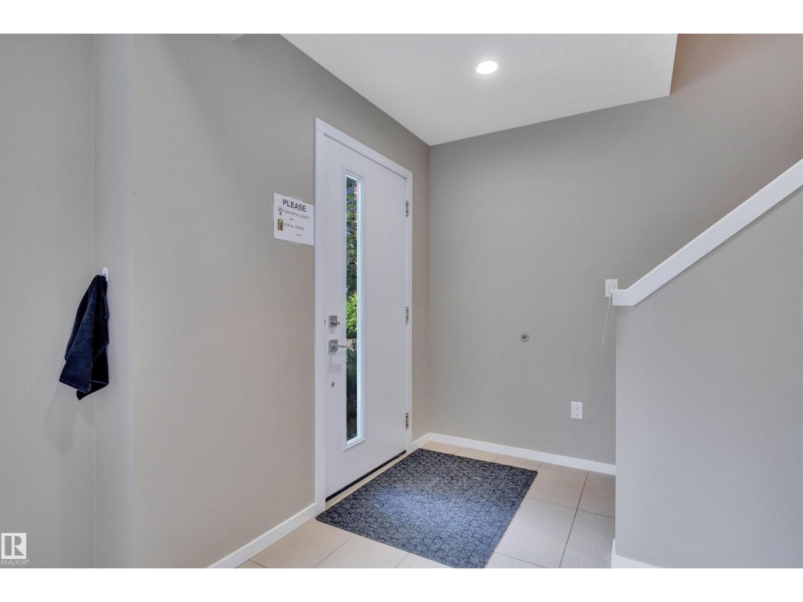 #46 1075 ROSENTHAL BV NW — photo 5