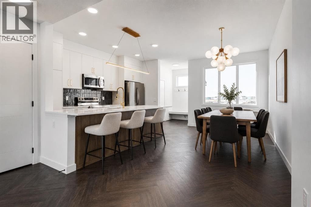 413 Clydesdale Avenue — photo 3
