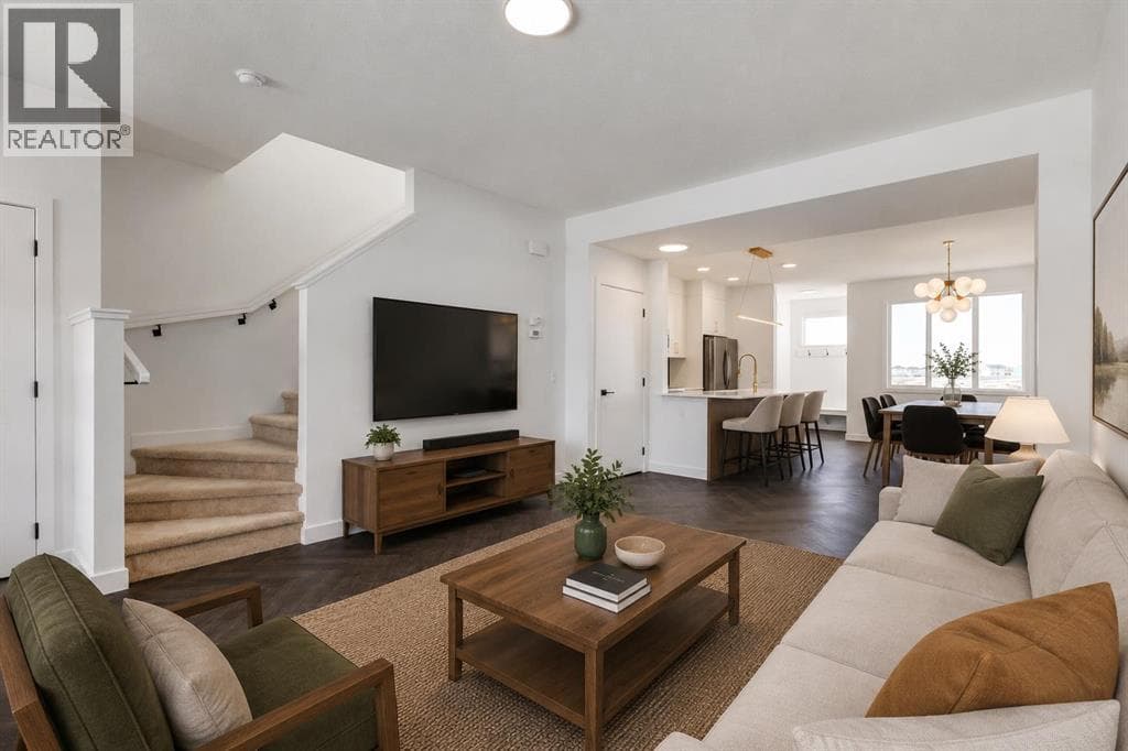 413 Clydesdale Avenue — photo 2