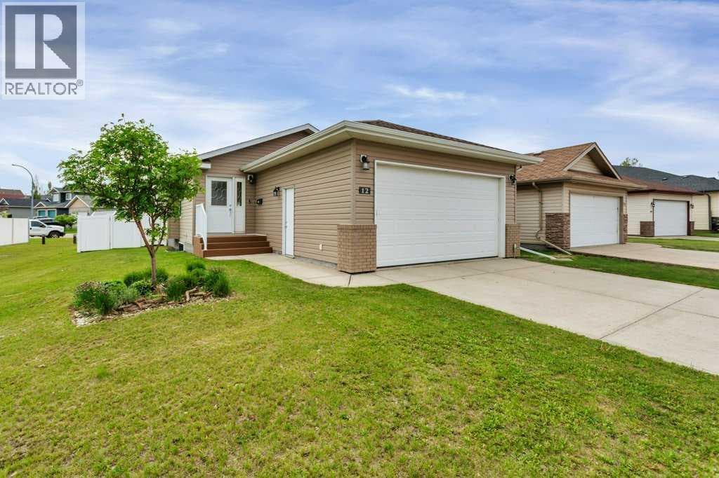 12 Oswald Close