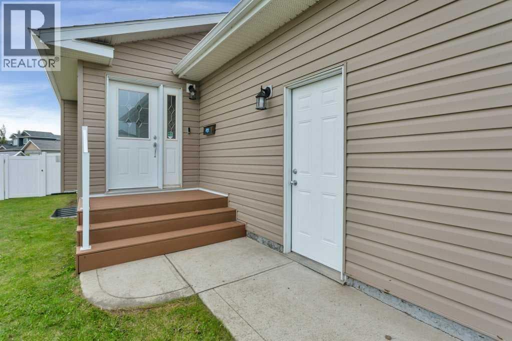 12 Oswald Close — photo 3