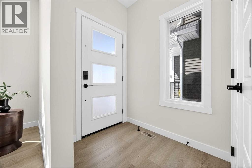 424 Fireside Drive — photo 2