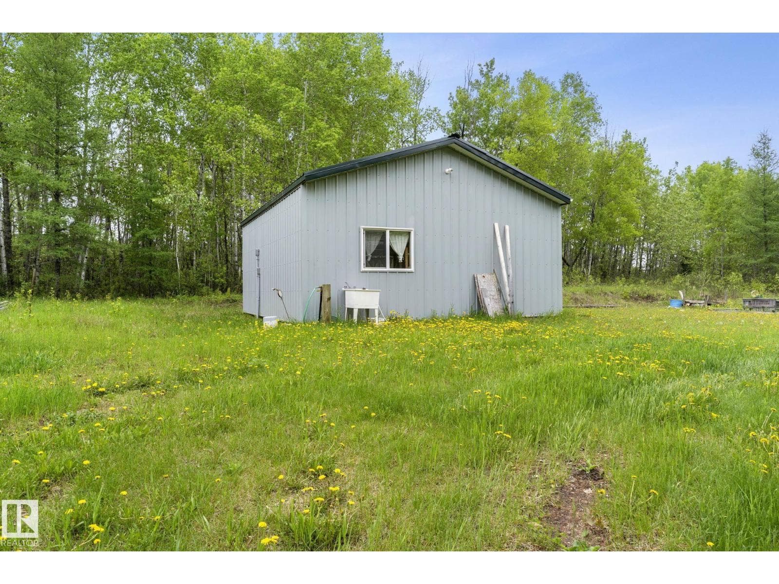 24007 TWP ROAD 592 — photo 4