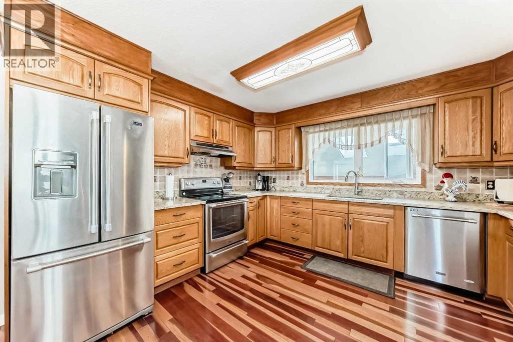 247 Huntford Way NE — photo 3
