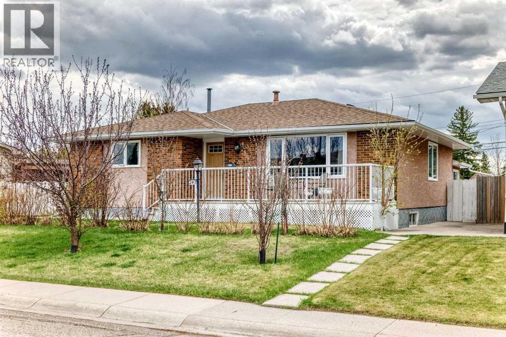 247 Huntford Way NE — photo 2
