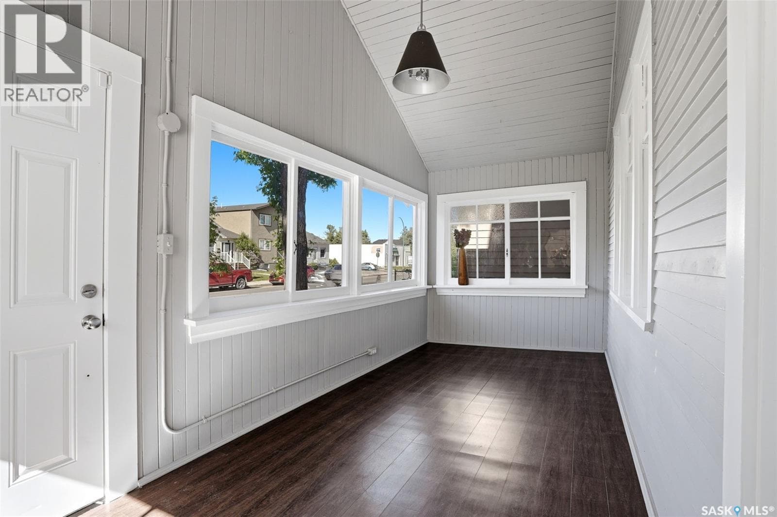 721 College AVENUE — photo 3