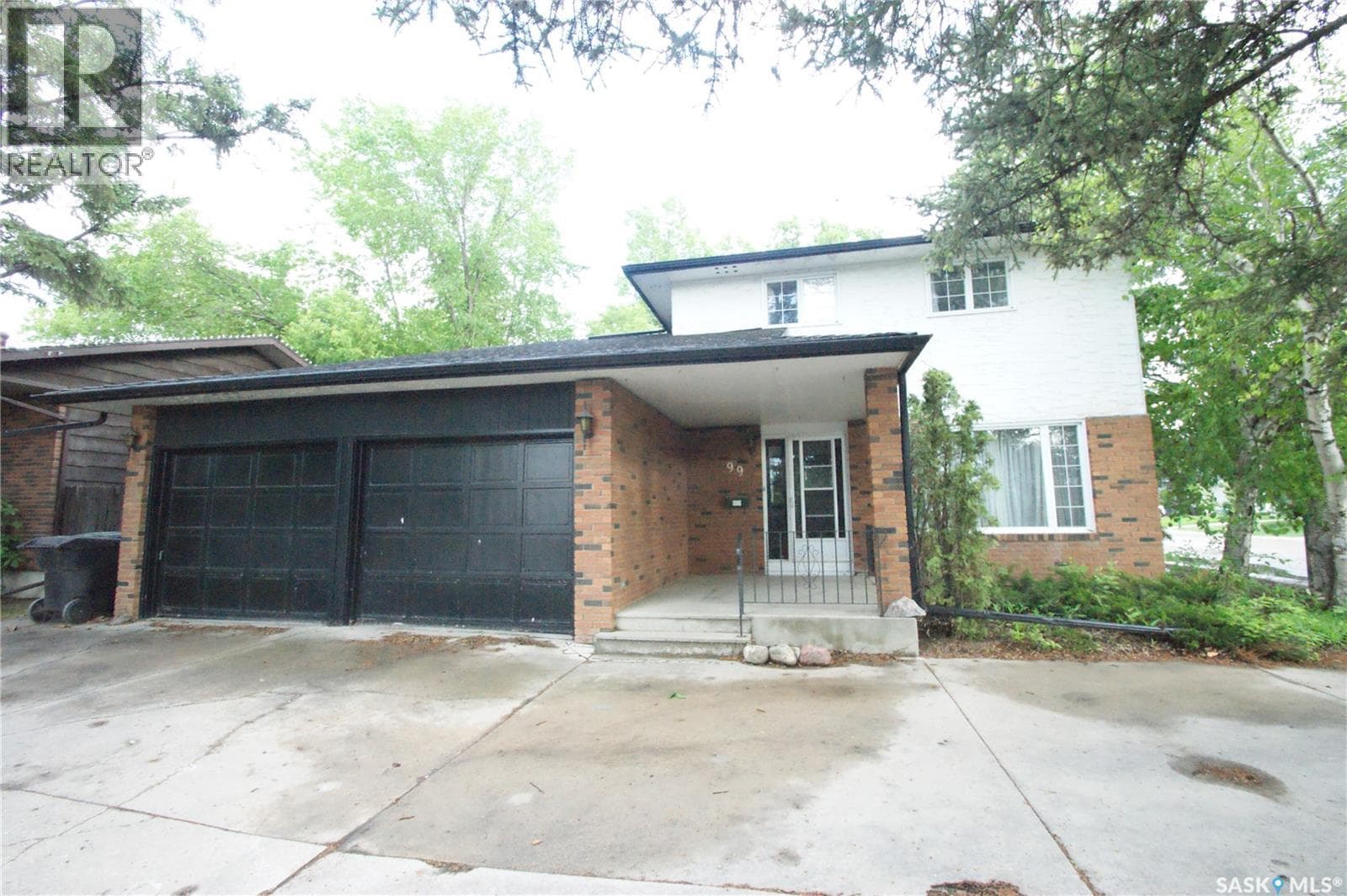 99 Assiniboine DRIVE